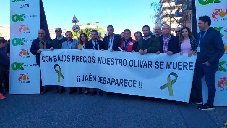 Jakob Fuglsang reina en Úbeda