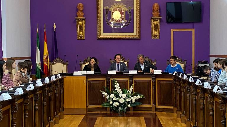 Las altas capacidades toman el pleno del Ayuntamiento de Jaén Las altas capacidades toman el pleno del Ayuntamiento de Jaén