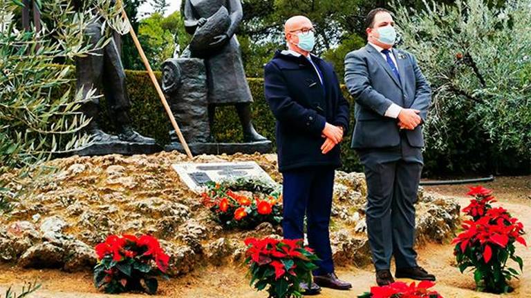 Sentido homenaje a los trabajadores del olivar en la Fiesta de la Aceituna Sentido homenaje a los trabajadores del olivar en la Fiesta de la Aceituna