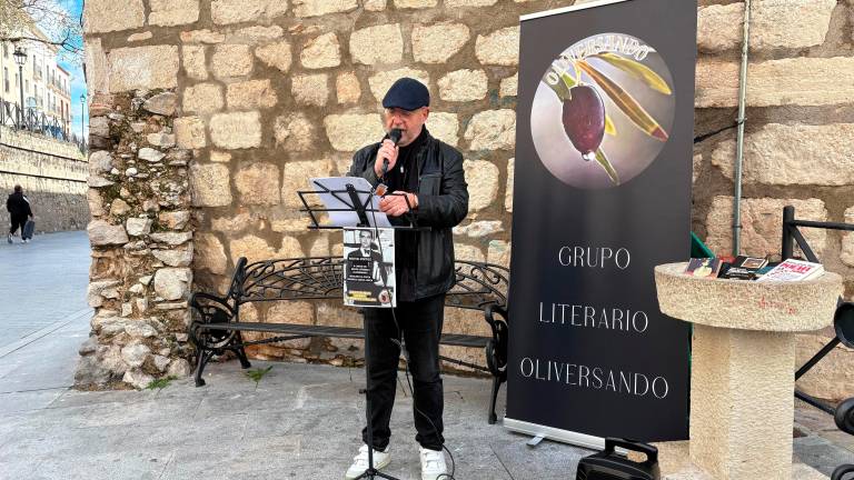 Jaén rinde un emotivo homenaje a Lorca con un recital literario Jaén rinde un emotivo homenaje a Lorca con un recital literario