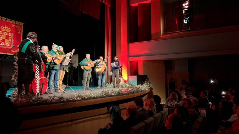 Los villancicos del grupo Ajopringue, presentes en la San Antón Los villancicos del grupo Ajopringue, presentes en la San Antón