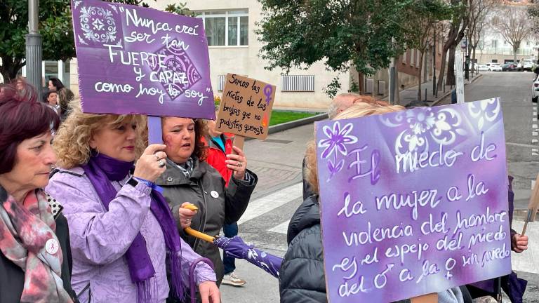 Jaén se viste de morado por el 8 de marzo Jaén se viste de morado por el 8 de marzo