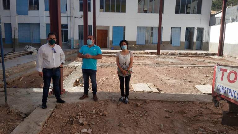 Cabra del Santo Cristo avanza en la construcción de su teatro Cabra del Santo Cristo avanza en la construcción de su teatro