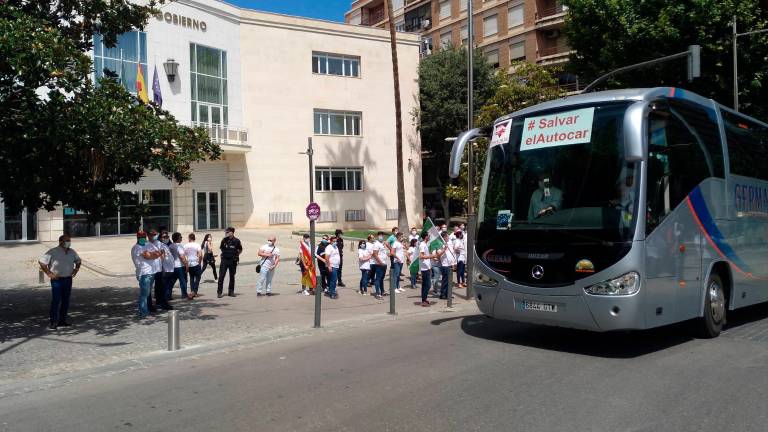 Bocinas que reclaman a gritos un salvavidas para los transportistas Bocinas que reclaman a gritos un salvavidas para los transportistas