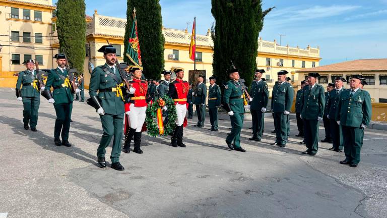La Guardia Civil honra a sus caídos en su 181º aniversario La Guardia Civil honra a sus caídos en su 181º aniversario