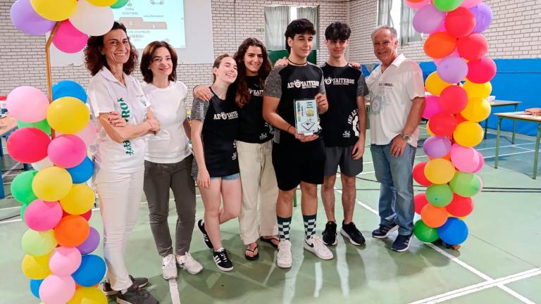 El IES Az-Zait de Jaén impulsa el interés juvenil por la tecnología y la ingeniería El IES Az-Zait de Jaén impulsa el interés juvenil por la tecnología y la ingeniería