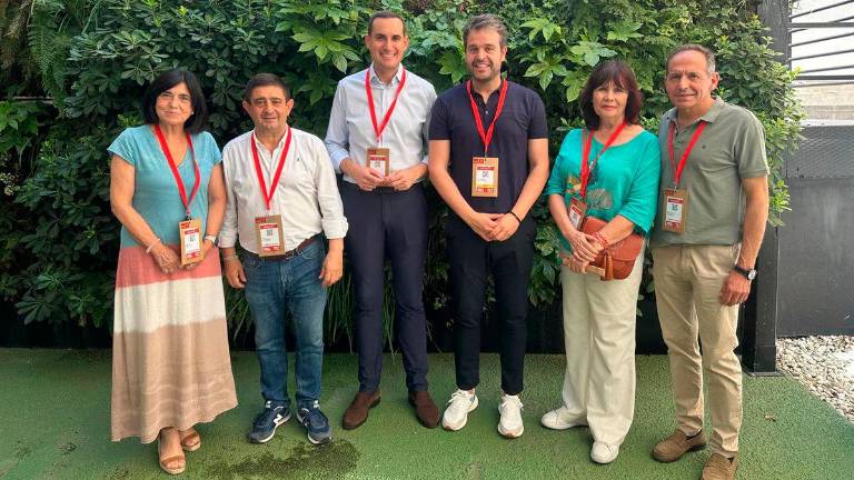 Latorre valora la continuidad de Juan Francisco Serrano en la Ejecutiva Federal del PSOE Latorre valora la continuidad de Juan Francisco Serrano en la Ejecutiva Federal del PSOE