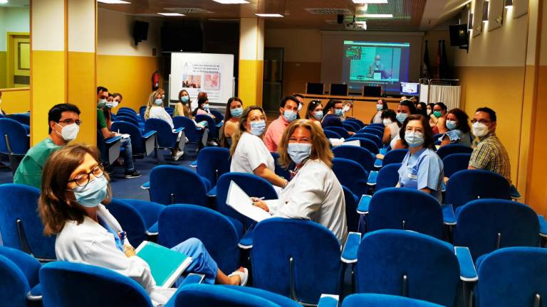 El Hospital San Agustín incorpora nuevos especialistas internos residentes El Hospital San Agustín incorpora nuevos especialistas internos residentes