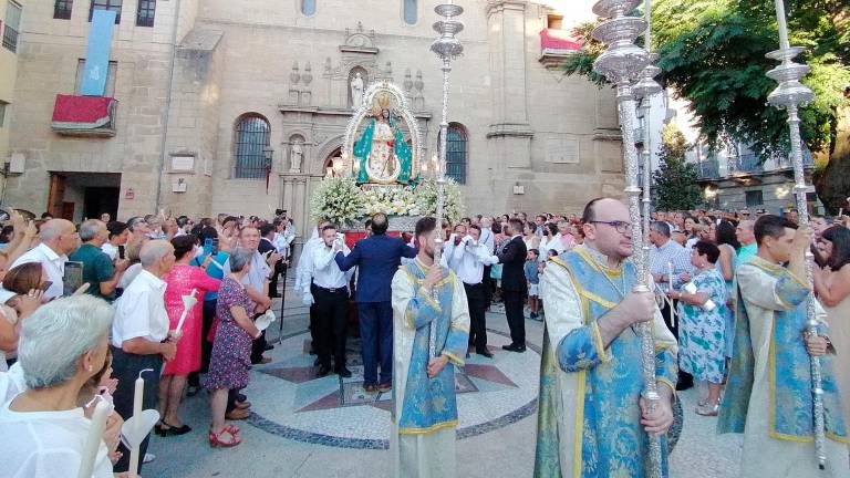 Observe las bonitas imágenes que dejó la Virgen de las Mercedes en Alcalá la Real Observe las bonitas imágenes que dejó la Virgen de las Mercedes en Alcalá la Real