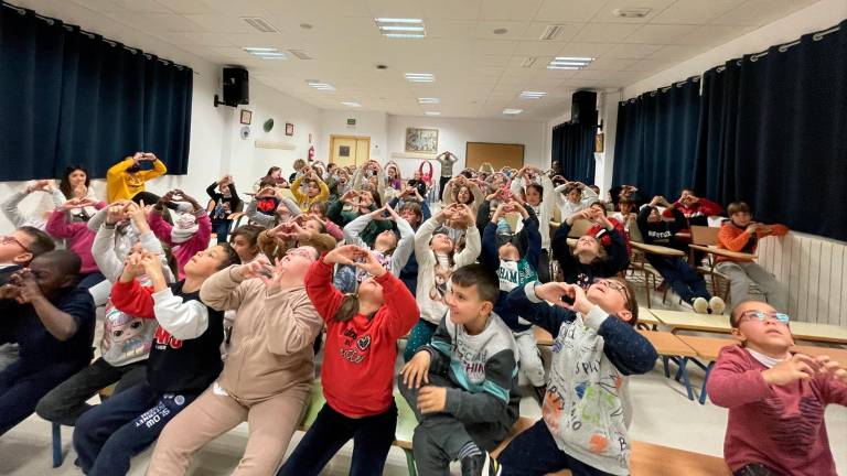 A ritmo de ‘Mi gran noche’ en Campillo de Arenas A ritmo de ‘Mi gran noche’ en Campillo de Arenas