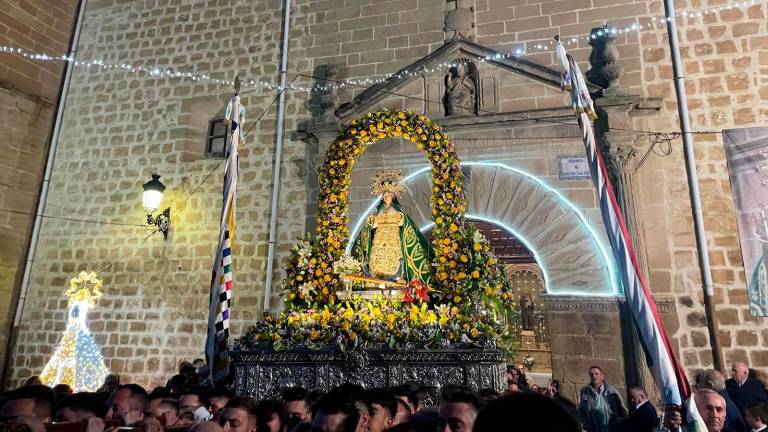 “La Remediadora” es recibida con gran júbilo en Ibros “La Remediadora” es recibida con gran júbilo en Ibros