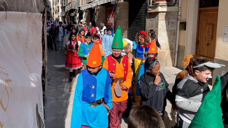 Los niños de Jaén llenan las calles de alegría por Carnaval Los niños de Jaén llenan las calles de alegría por Carnaval