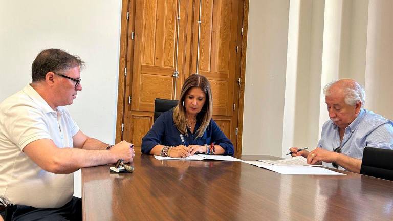 Alianza entre el Ayuntamiento de Linares y la Fundación Andrés Segovia Alianza entre el Ayuntamiento de Linares y la Fundación Andrés Segovia
