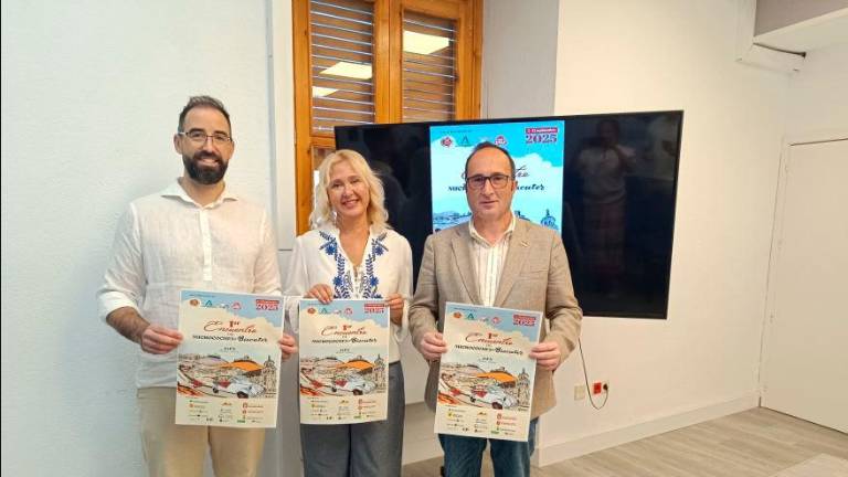 Se celebra el I Encuentro nacional de Microcoches-Biscuter en Jaén Se celebra el I Encuentro nacional de Microcoches-Biscuter en Jaén