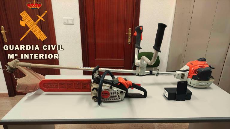 La Guardia Civil detiene en Mancha Real a una persona como presunta autora de robo La Guardia Civil detiene en Mancha Real a una persona como presunta autora de robo