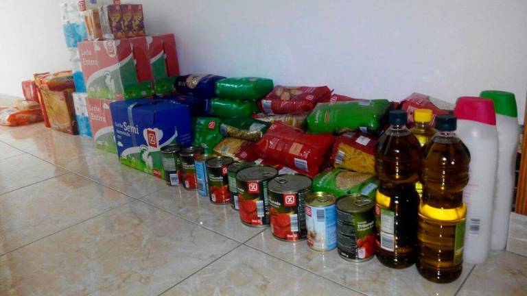 Donación de cestas de Navidad Donación de cestas de Navidad