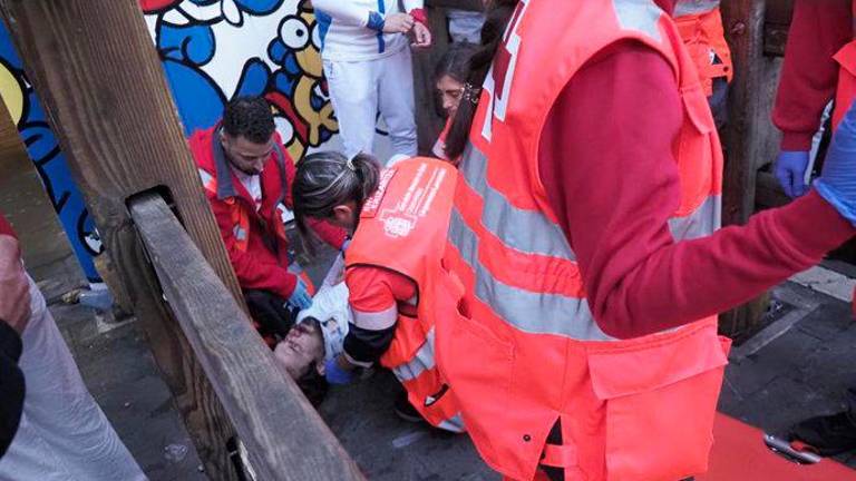 Siete heridos tras el encierro de Victoriano del Río en Pamplona Siete heridos tras el encierro de Victoriano del Río en Pamplona