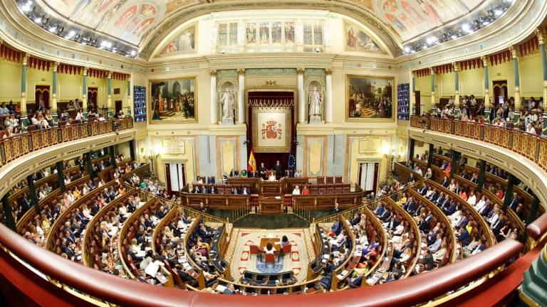 Hito en el Congreso: Desde este martes se hablan las lenguas cooficiales Hito en el Congreso: Desde este martes se hablan las lenguas cooficiales