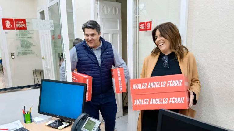 Ángeles Férriz: “He tenido un tsunami de avales” Ángeles Férriz: “He tenido un tsunami de avales”