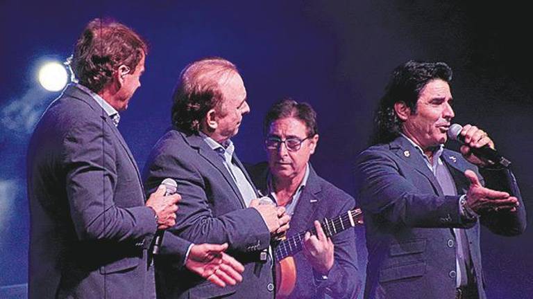 Ecos del Rocío, 35 años de cante Ecos del Rocío, 35 años de cante