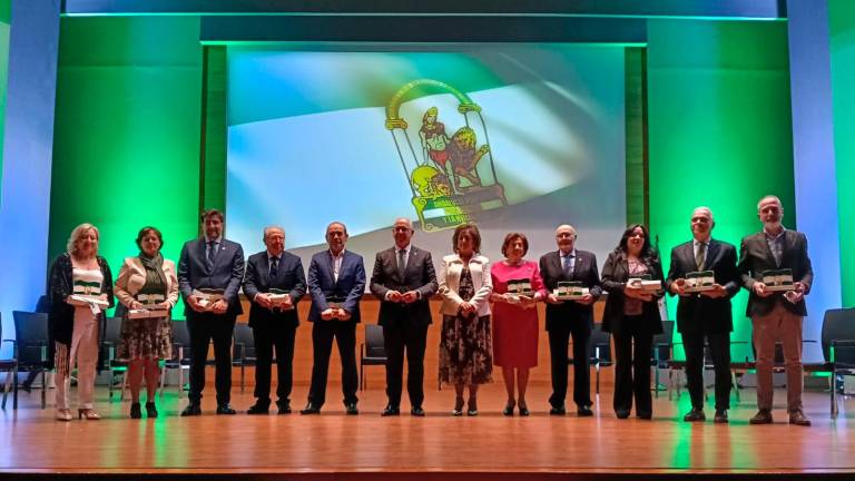 Diez banderas verdes, blancas y verdes para encumbrar a Jaén Diez banderas verdes, blancas y verdes para encumbrar a Jaén