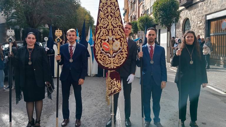 La Sagrada Lanzada hace historia con su primera salida procesional La Sagrada Lanzada hace historia con su primera salida procesional
