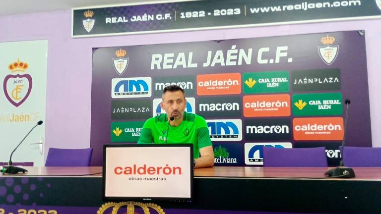 Manuel Herrero: “El Torre del Mar encaja pocos goles” Manuel Herrero: “El Torre del Mar encaja pocos goles”