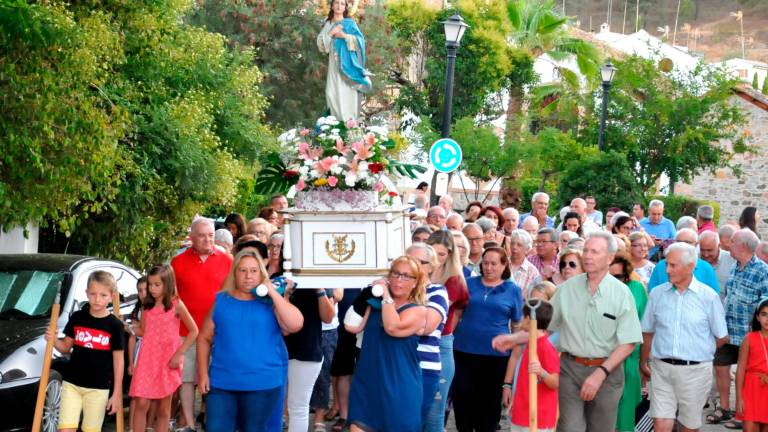 El Centenillo honra a su Virgen