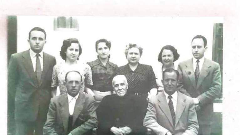 Cien años hechos historia Cien años hechos historia