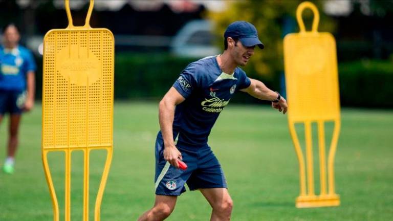 Rubén Aguado: Del Linares Deportivo a la final de la Liga mexicana femenina con el América Rubén Aguado: Del Linares Deportivo a la final de la Liga mexicana femenina con el América