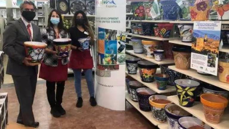 Tres empresas de Bailén fomentan la cerámica andaluza en Estados Unidos