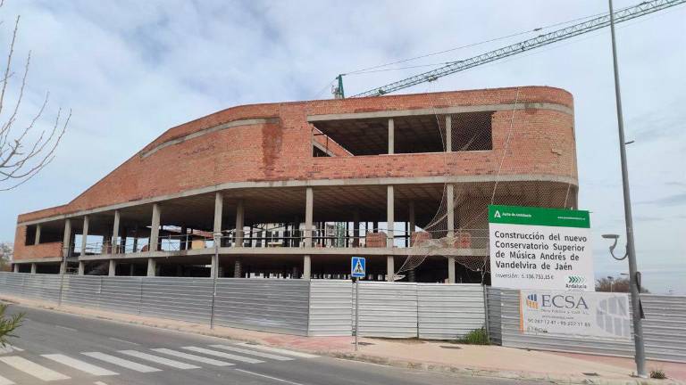 La Junta negocia con la adjudicataria y con otras empresas para intentar retomar las obras del Conservatorio La Junta negocia con la adjudicataria y con otras empresas para intentar retomar las obras del Conservatorio