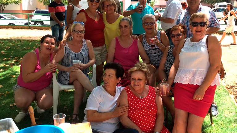 Ambiente de convivencia en las celebraciones de Ciudad Jardín Ambiente de convivencia en las celebraciones de Ciudad Jardín