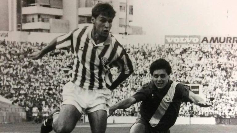 Fallece Luis Márquez a los 51 años, exjugador que militó en el Real Jaén y Real Betis Fallece Luis Márquez a los 51 años, exjugador que militó en el Real Jaén y Real Betis