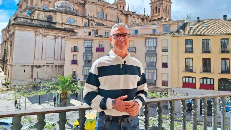 Críticas al alcalde de Bailén por llamar “inútiles” a niños que piden climatización en las aulas Críticas al alcalde de Bailén por llamar “inútiles” a niños que piden climatización en las aulas