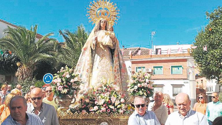 Génave la esperaba como agua de mayo Génave la esperaba como agua de mayo