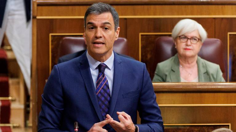 Gamarra denuncia caos en el Gobierno y Sánchez dice que gestionan mejor que el PP Gamarra denuncia caos en el Gobierno y Sánchez dice que gestionan mejor que el PP