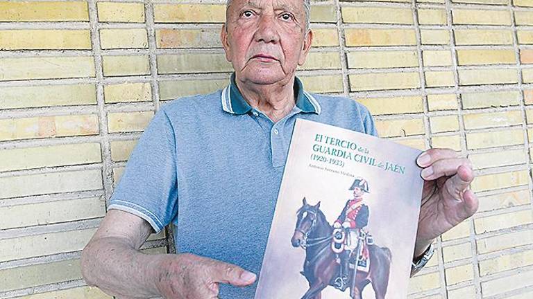 “A mí de pequeño siempre me gustó mucho la milicia” “A mí de pequeño siempre me gustó mucho la milicia”
