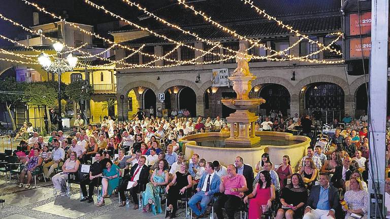 Un inicio de feria con emoción y sentimiento Un inicio de feria con emoción y sentimiento