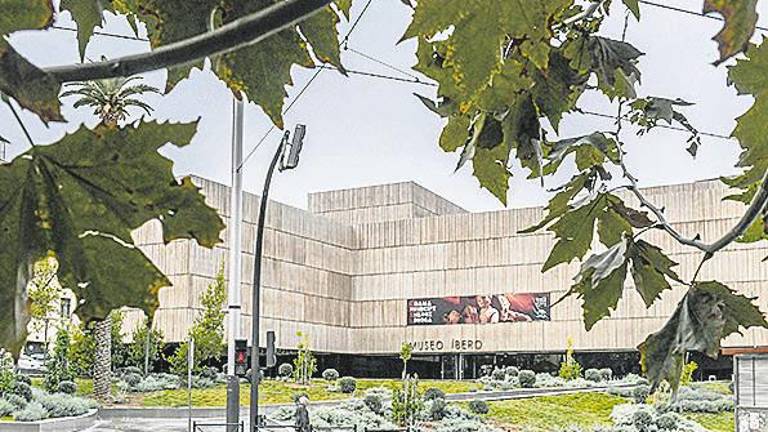 Paseo por la historia y el arte Paseo por la historia y el arte