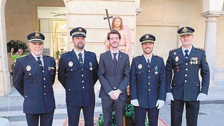 reciben un reconocimiento reciben un reconocimiento