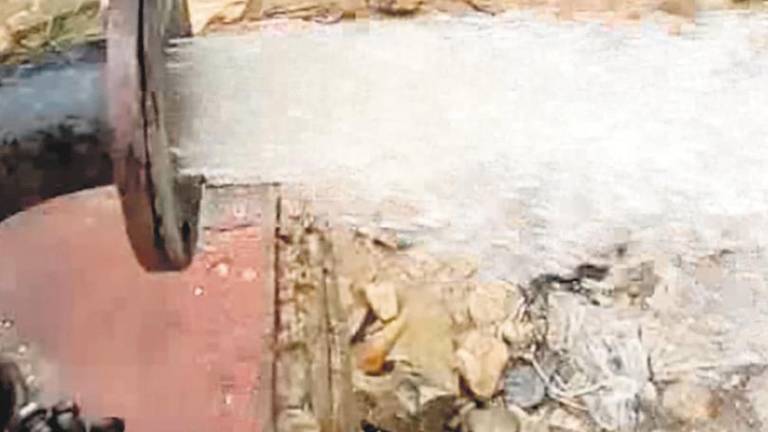 Campillo prohíbe el consumo de agua por su elevada turbidez Campillo prohíbe el consumo de agua por su elevada turbidez