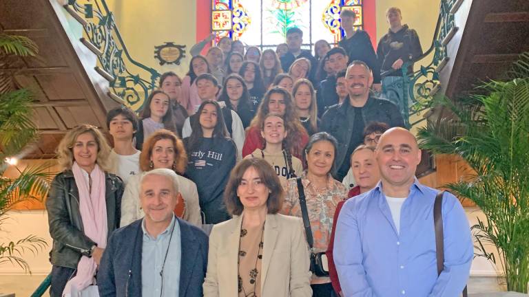Jaén da la bienvenida a jóvenes de todo el mundo con una visita al Ayuntamiento Jaén da la bienvenida a jóvenes de todo el mundo con una visita al Ayuntamiento