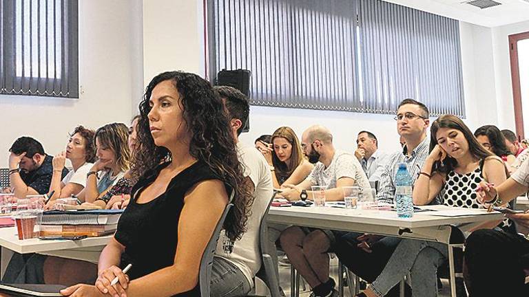 Justicia, reparación y verdad en la inauguración del curso de Garzón Justicia, reparación y verdad en la inauguración del curso de Garzón