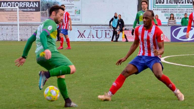 Urko Arroyo devuelve la alegría al Atlético Mancha Real Urko Arroyo devuelve la alegría al Atlético Mancha Real