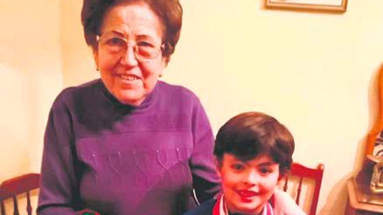 Aplausos que no deben cesar Aplausos que no deben cesar