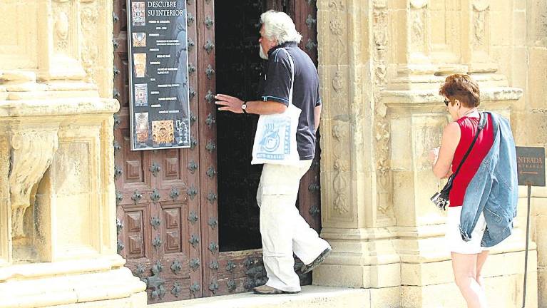 Los hoteleros prevén su reapertura en la Fase 3 de la desescalada Los hoteleros prevén su reapertura en la Fase 3 de la desescalada