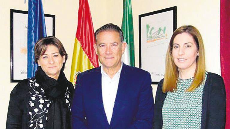 El Ayuntamiento y la Estación Linares-Baeza trabajarán juntos El Ayuntamiento y la Estación Linares-Baeza trabajarán juntos