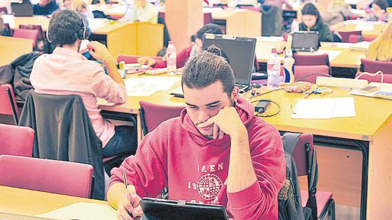 La Biblioteca de la UJA da acceso a los universitarios en remoto La Biblioteca de la UJA da acceso a los universitarios en remoto