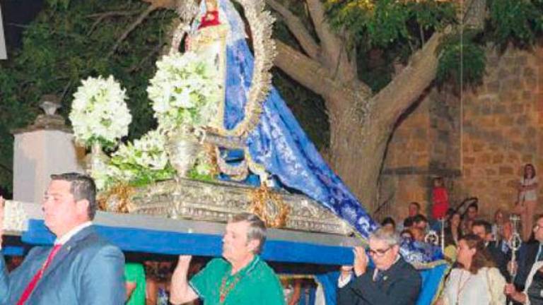 Luces de romería sobre La Yedra Luces de romería sobre La Yedra